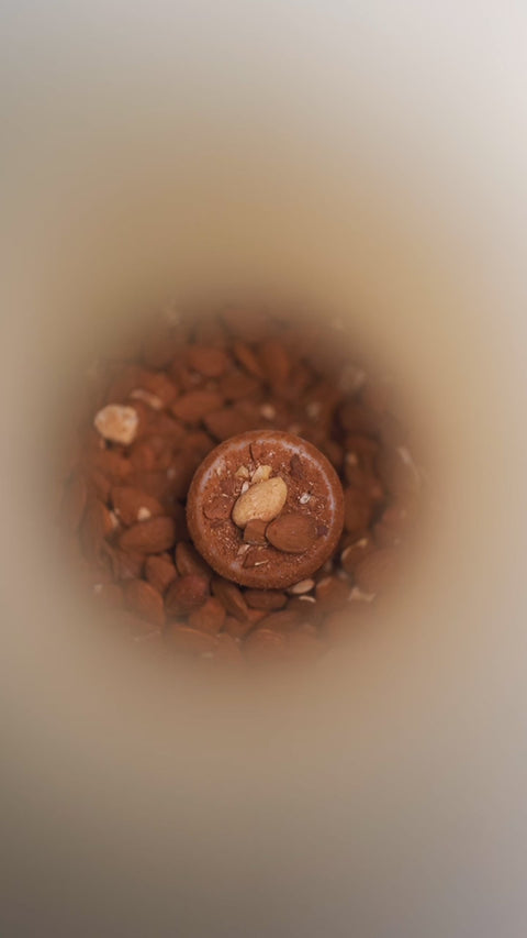 Video provided by Shopify App SwipeUp