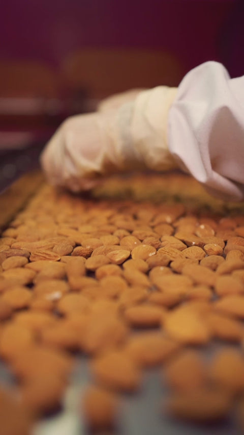 Video provided by Shopify App SwipeUp