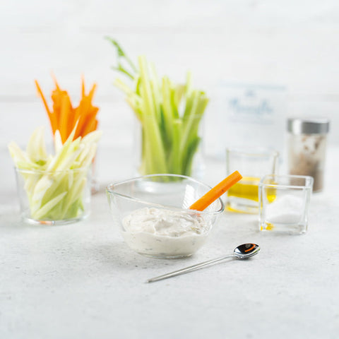 Tzatziki vegetale alla mandorla: fresco, cremoso, essenziale